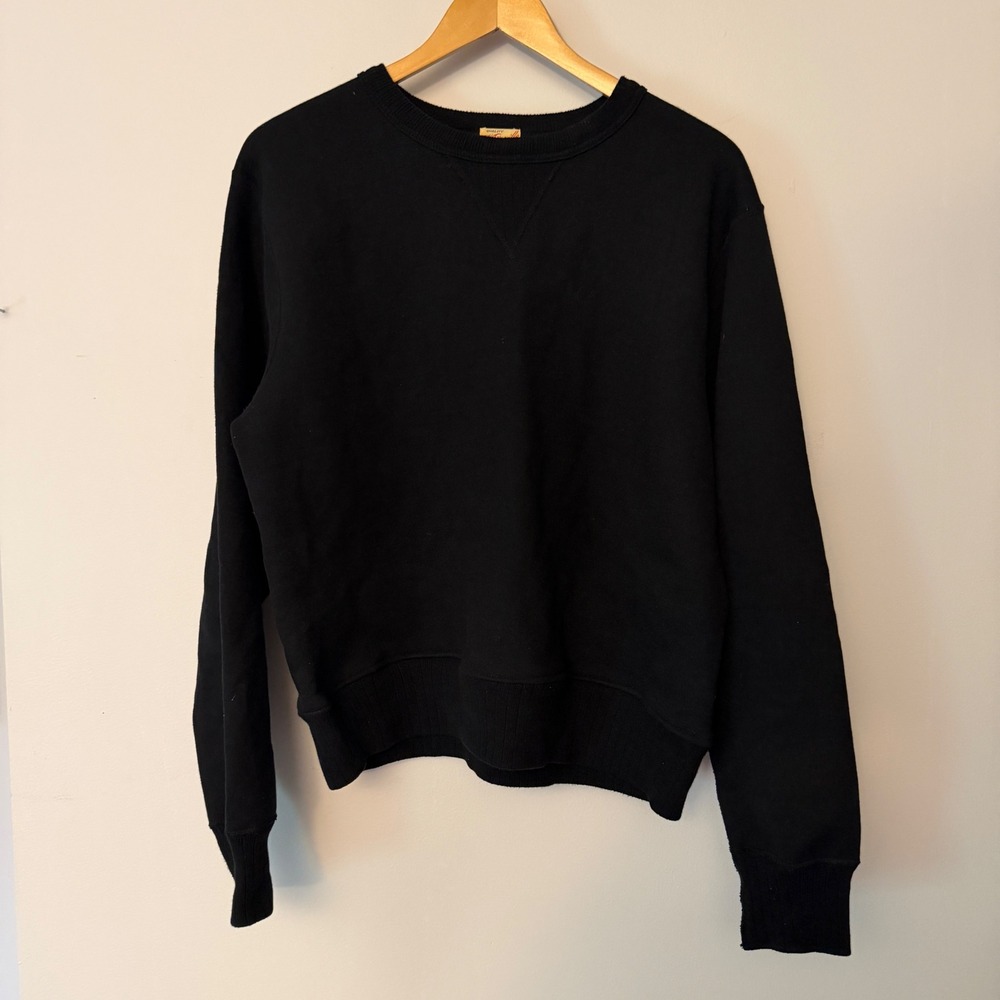 Whitesville Athletic Uniforms Black Double V Sweatshirt Cropped Fit Mens Medium